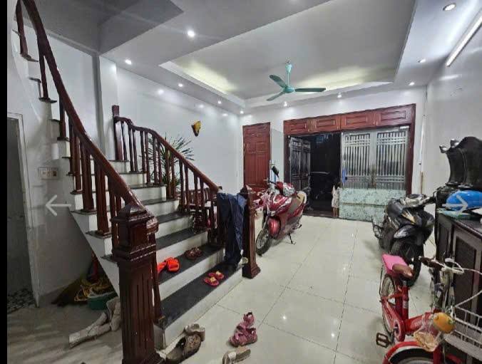 CHỈ HƠN 12 TỶ CÓ NHÀ PHÂN LÔ VỈA HÈ Ô TÔ TRÁNH KD - ĐẤU GIÁ MẬU LƯƠNG 50M 4 TẦN - Ảnh 2