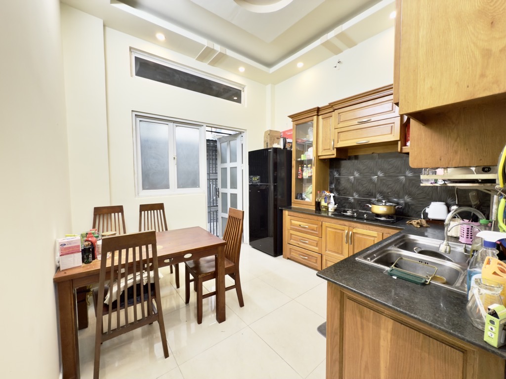 Bán nhà riêng HXH 6m thông Quận 10 - 50m2 - 4 tầng xây dựng mới chỉ hơn 10 tỷ - Ảnh chính