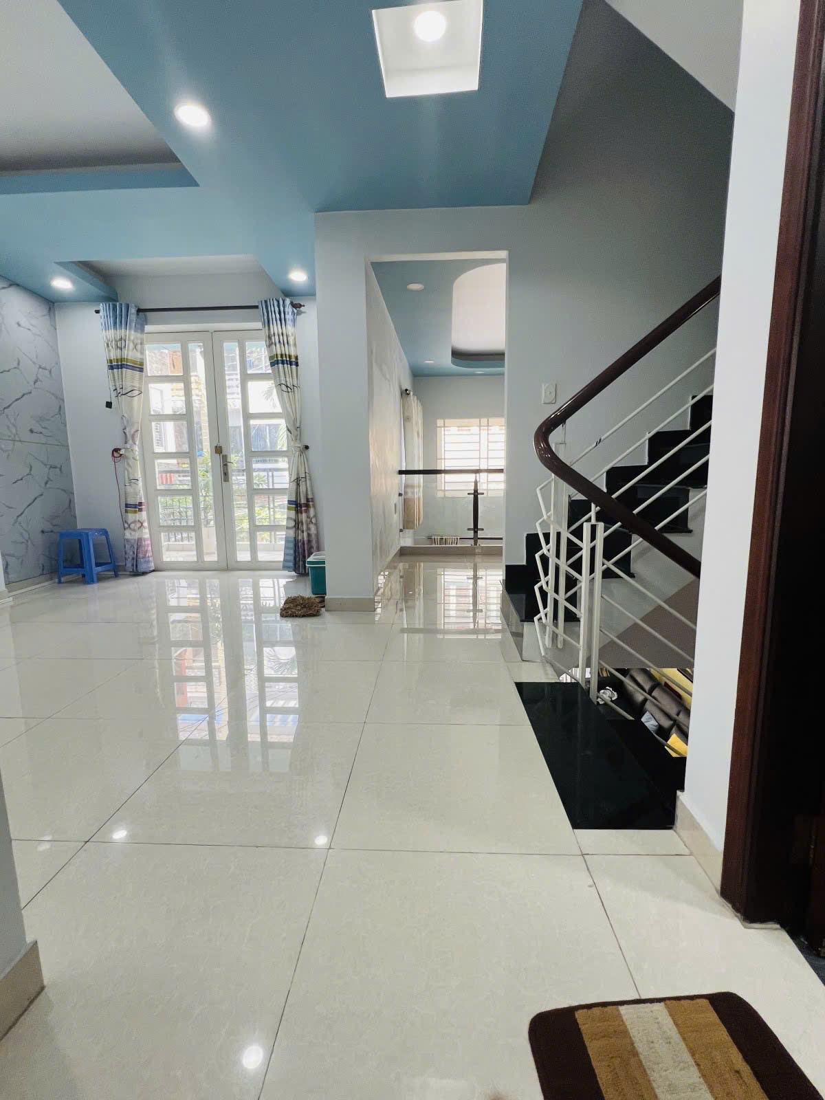 ĐỊNH CƯ GIẢM 2TY5- 4PN NHÀ ĐẸP LUNG LINH KHU CAO TẦNG - Ảnh 1