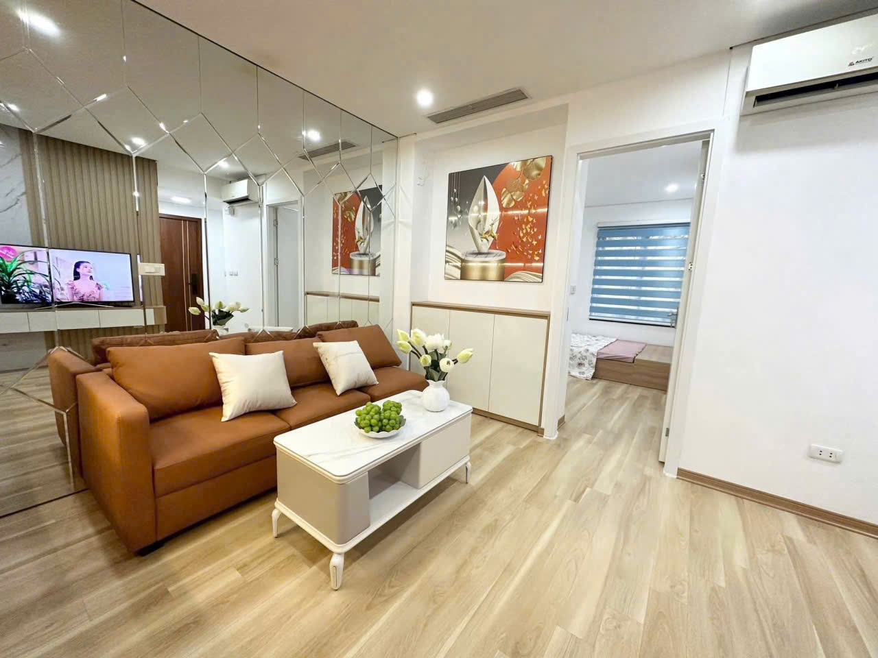 Căn tập thể phố Thọ Lão Hai Bà Trưng dt 120m2 giá chỉ có 2,25 tỷ nhà đẹp long lanh - Ảnh chính