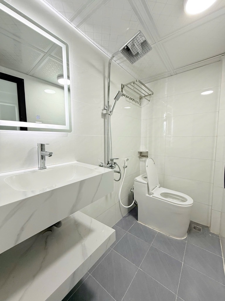 BÁN NHÀ KIM GIANG HOÀNG MAI HÀ NỘI 25M 5 TẦNG GIÁ NHỈNH 6 TỶ  THOÁNG MÁT TIỆN ÍCH FULL NỘI THẤT - Ảnh 2