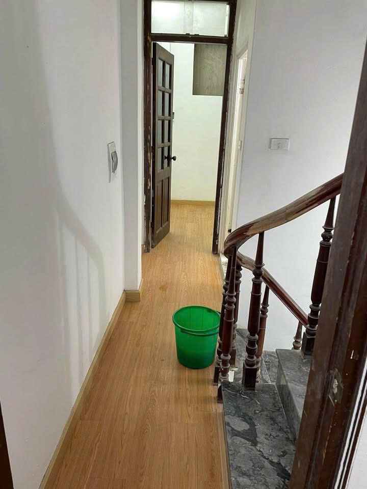 Cho thuê nhà riêng ngõ 5 đường Trần Thái Tông, Cầu Giấy 30m x 4T, 4 ngủ giá 10 triệu - Ảnh 1