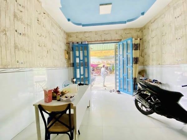 BÁN NHÀ MẶT TIỀN LÔ GÓC NGAY GÒ DẦU - 2 TẦNG - 40M NGANG 4.3 GIÁ NHỈNH 5 - Ảnh chính