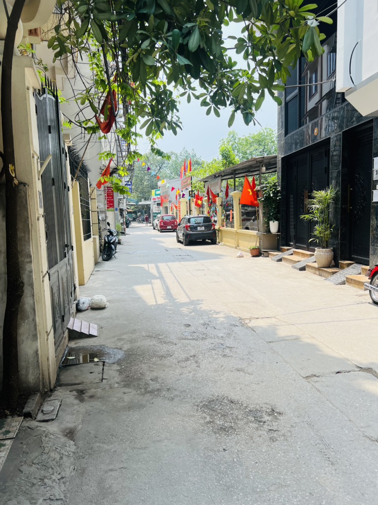 Kim Giang, 51m 7 tầng sang trọng, ô tô tránh đỗ, lô góc, sổ vuông - Ảnh 1