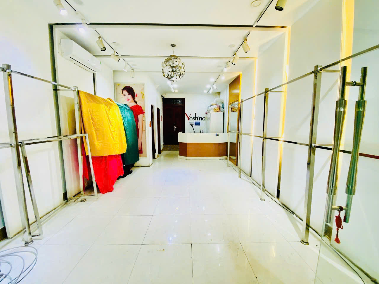 Cho thuê mặt bằng 34m2, tầng 1,Mặt tiền số 71 Nguyễn Văn Huyên tiện kinh doanh buôn bán - Ảnh 4