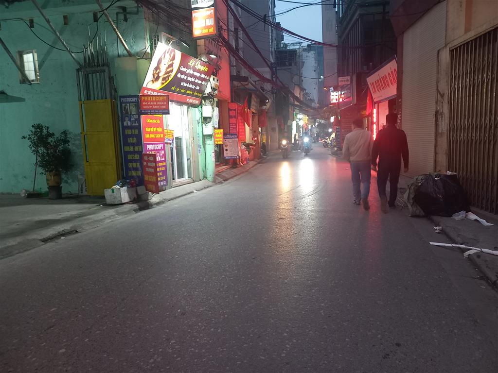 Kim Giang 98m 7 tầng thang máy, gara ô tô, kinh doanh sầm uất, ô tô tránh - Ảnh 1