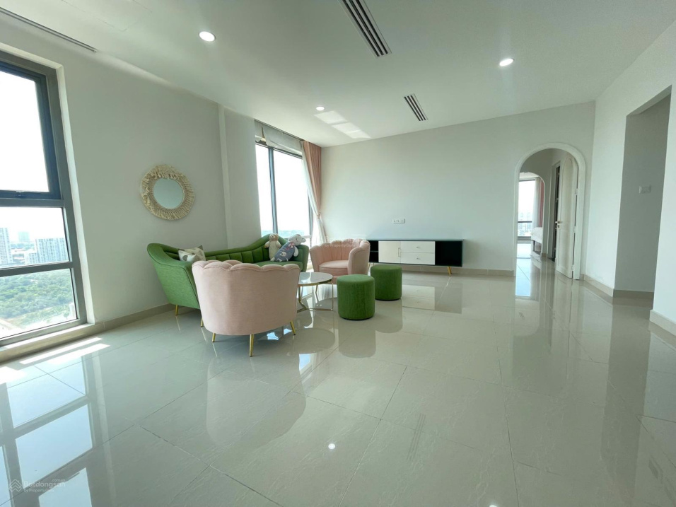 Giảm Sốc còn 11 Tỷ có ngay Căn Hộ Golden King, Trung Tâm Phú Mỹ Hưng,Q7, 122 m2 View đẹp siêu hot - Ảnh 1