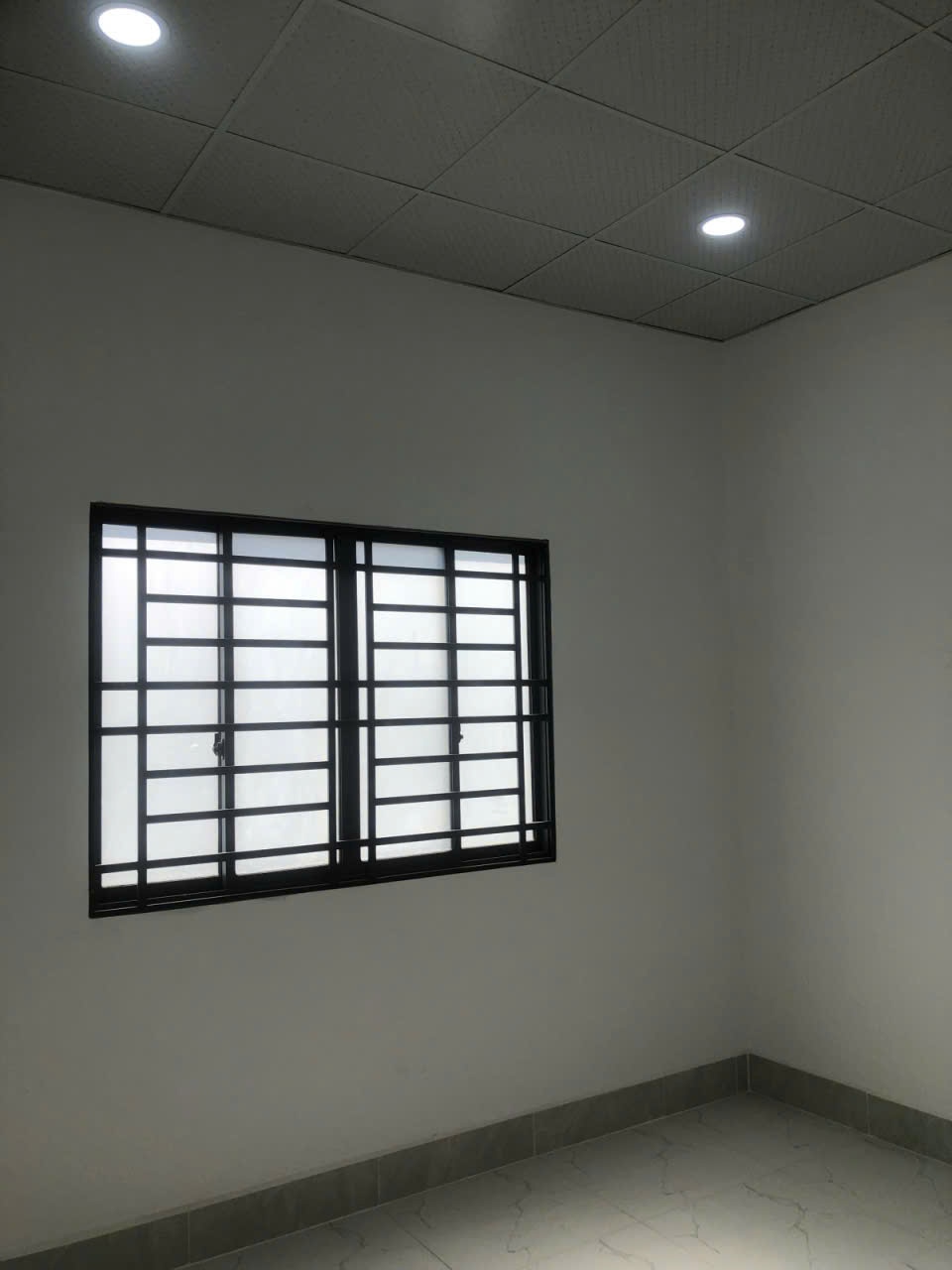 Bán Gấp nhà Bờ Bao Tân Thắng đi bộ ra AEON Tân Phú 63m2 ,2 Tầng 4 tỷ 990 - Ảnh 1