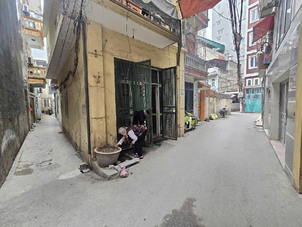 BÁN NHÀ SIÊU ĐẸP PHỐ KIM GIANG FULL ĐỒ KHÁCH MUA VỀ Ở NGAY 31M NHỈNH 6 TỶ - Ảnh 1
