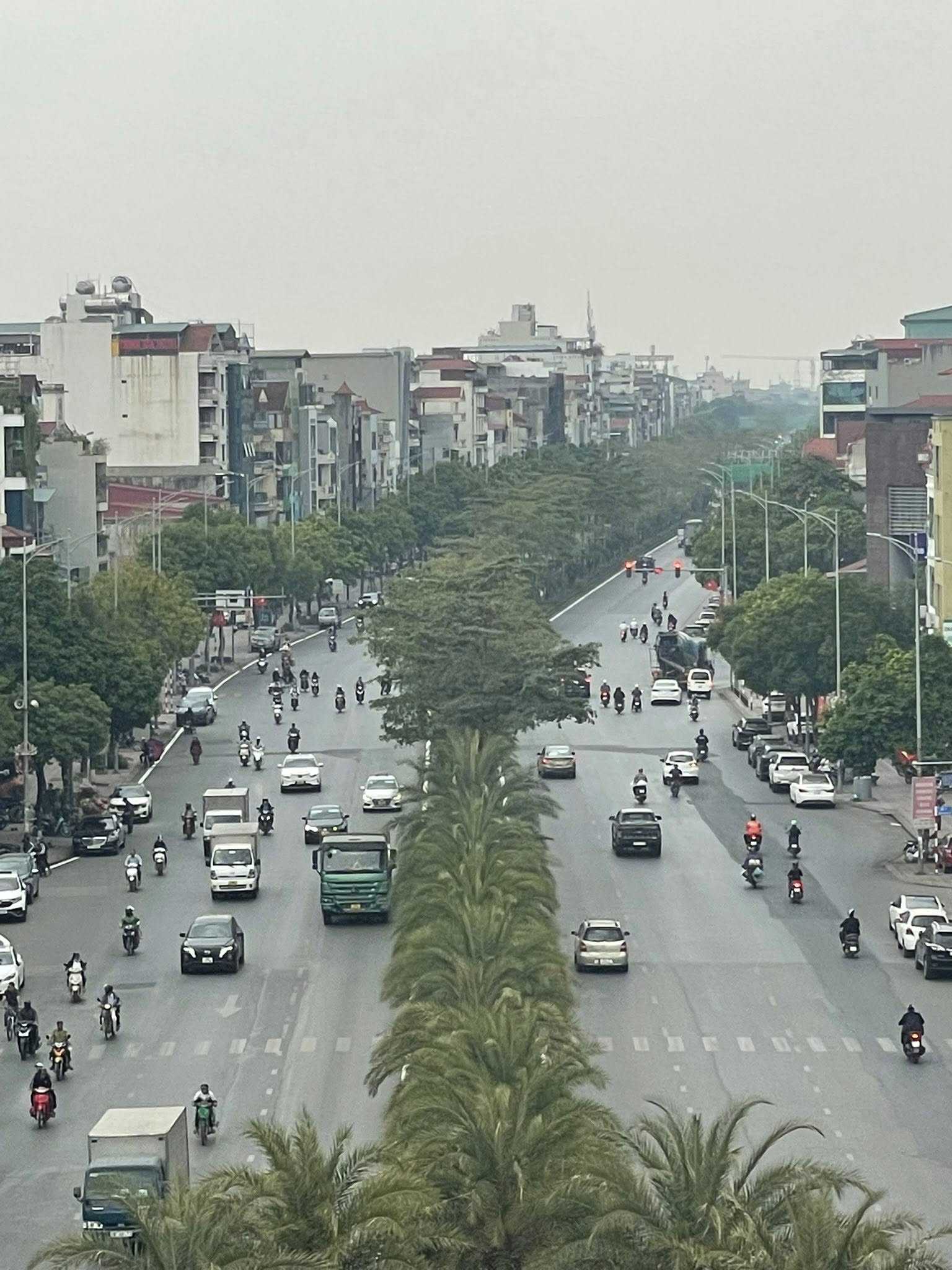 BÁN GẤP MẶT PHỐ NGÔ GIA TỰ LONG BIÊN 90M2 5T VỈA HÈ ĐÁ BÓNG, KINH DOANH 28 TỶ - Ảnh chính