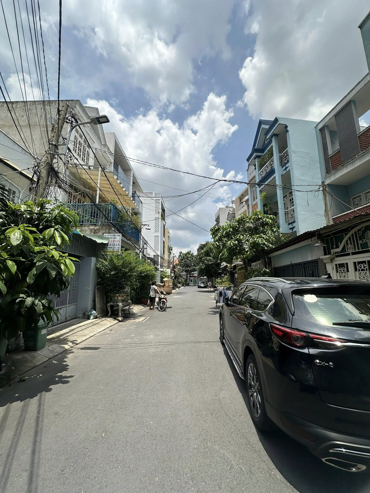 Bán nhà Hẻm 10m Dương Quảng Hàm - ngay Nguyễn Văn Lượng, 10x24m, Cấp 4, 21,5 tỷ. - Ảnh chính