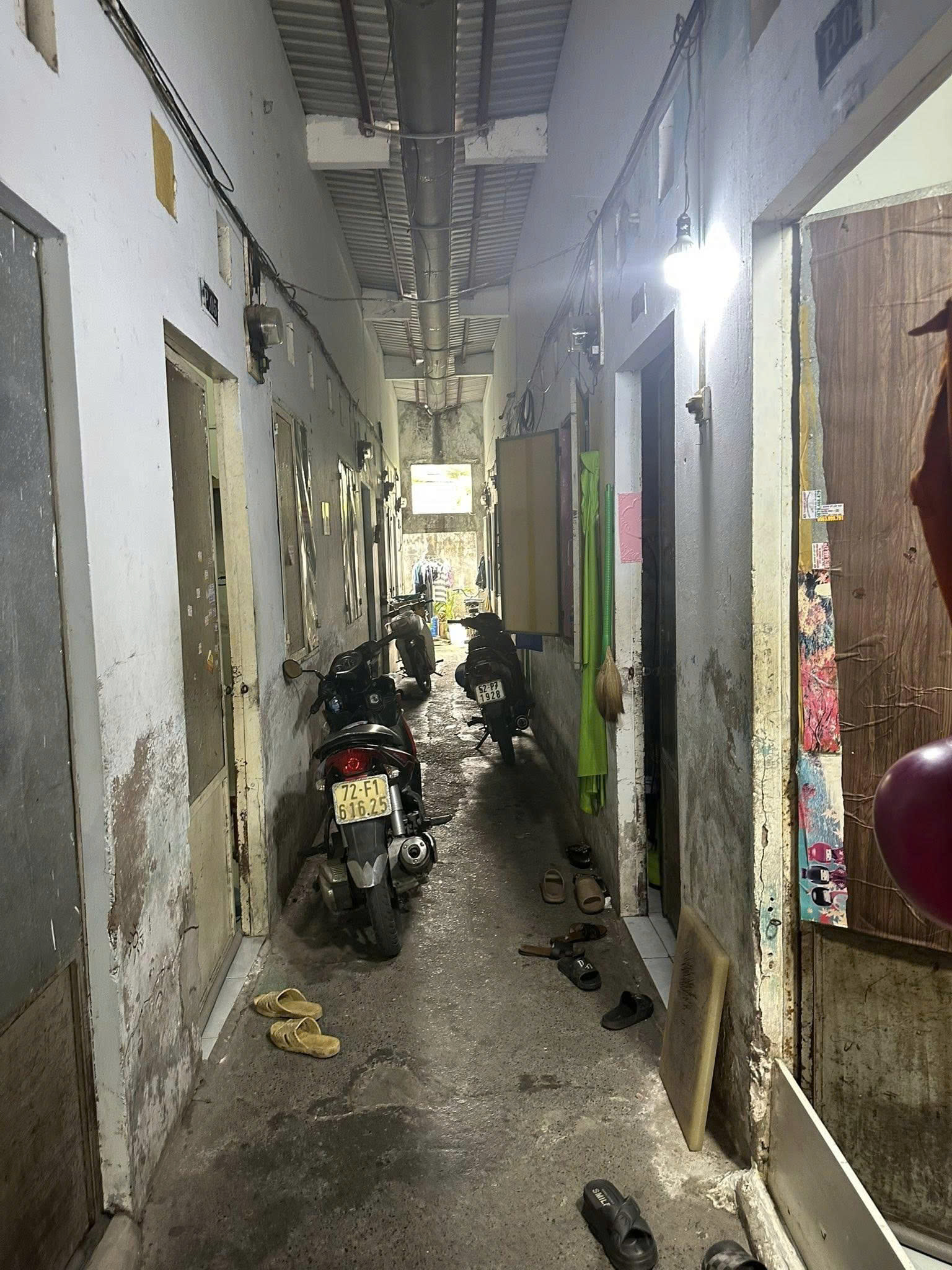 Bán nhà Hẻm 10m Dương Quảng Hàm - ngay Nguyễn Văn Lượng, 10x24m, Cấp 4, 21,5 tỷ. - Ảnh 1