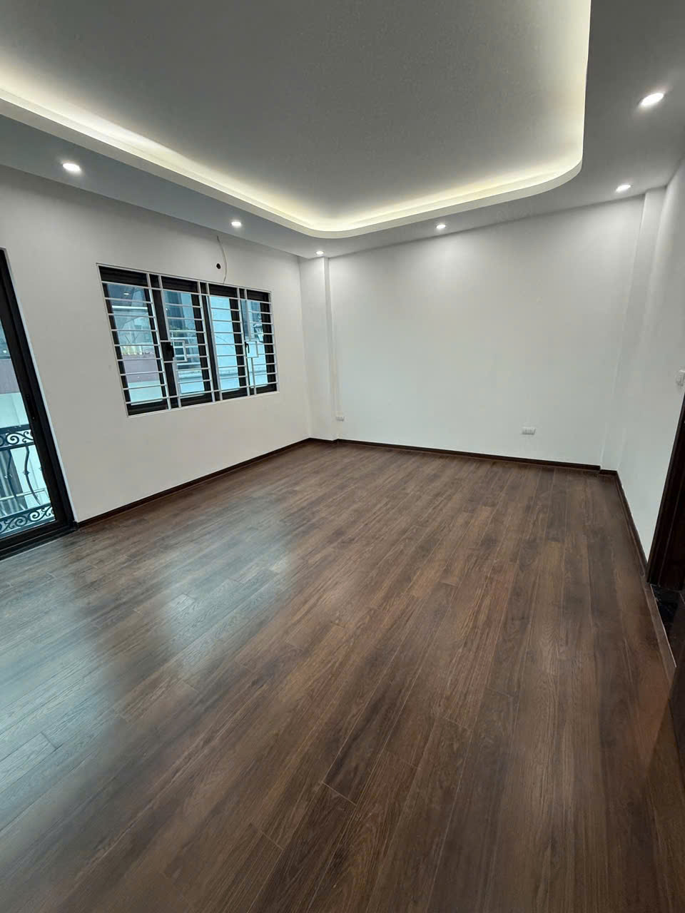 🌟 BÁN NHÀ LÔ GÓC - NHÀ MỚI TINH - THANG MÁY - Ô TÔ VÀO NHÀ 🌟<br>Ngô Gia Tự 40m² x 6T, MT 5.1m, giá - Ảnh 2