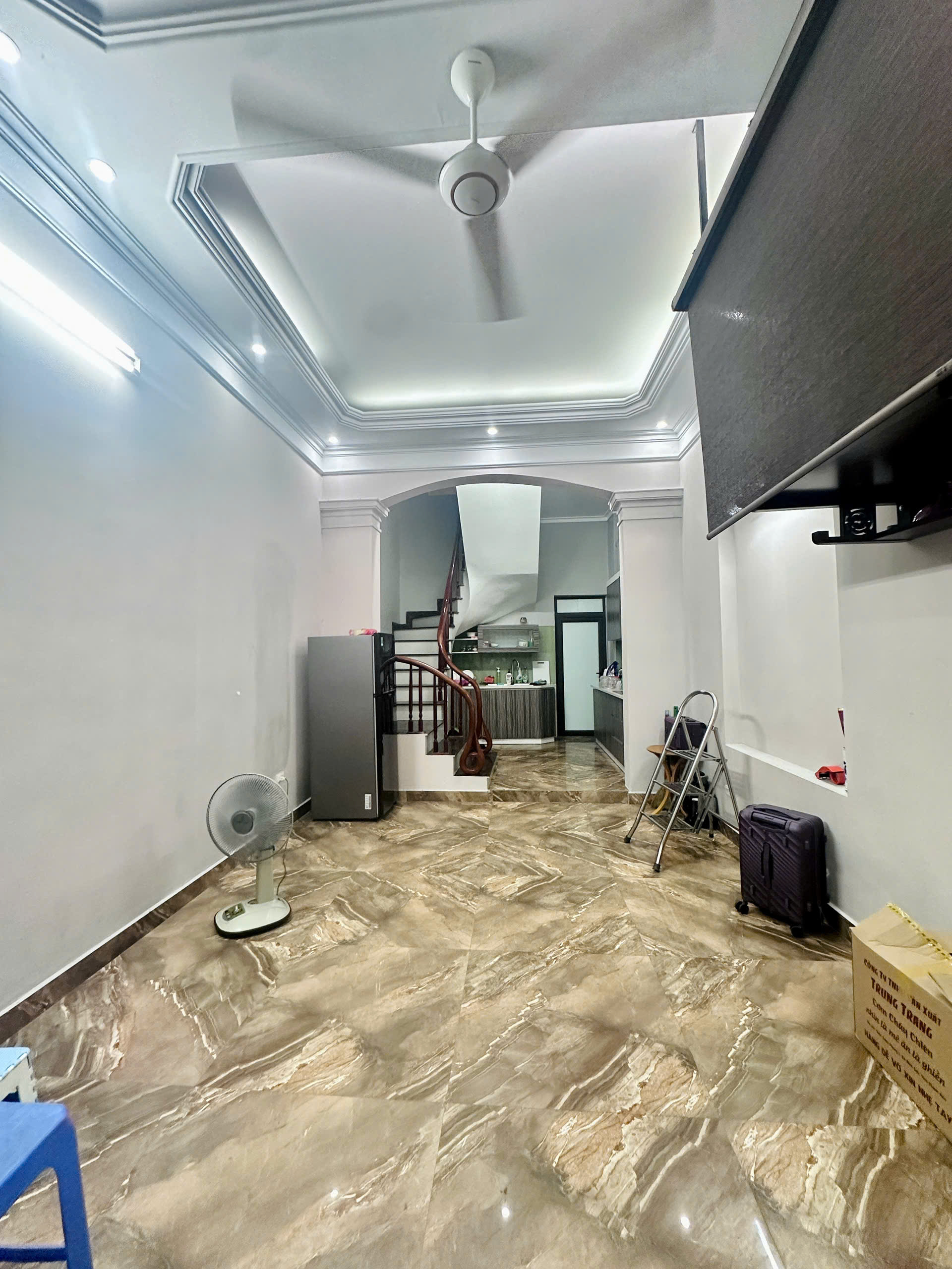 SIÊU PHẨM MẠC THỊ BƯỞI – LÔ GÓC 2 THOÁNG – NHÀ MỚI ĐẸP – CHỈ 10.5 TỶ  lh 0817606560 - Ảnh 2