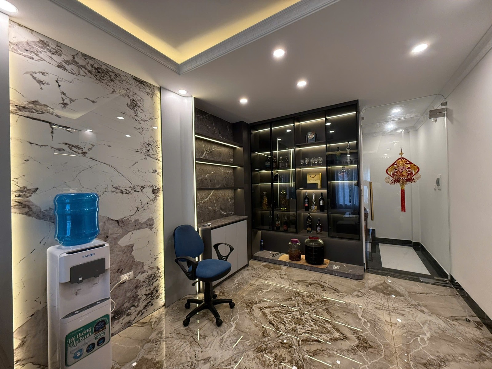 BÁN NHÀ GIANG BIÊN – 6 TẦNG ĐẸP – FULL NỘI THẤT – CÁCH Ô TÔ 10M - Ảnh 2