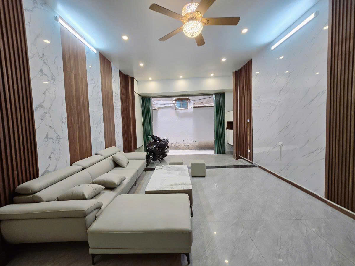 💥💥💥 CHỦ NHÀ GIẢM MẠNH 900 TRIỆU – GIÁ CHÀO MỚI CHỈ CÒN 15 TỶ<br>🏡 PHÂN LÔ HOÀNG QUỐC VIỆT – CẦU - Ảnh chính