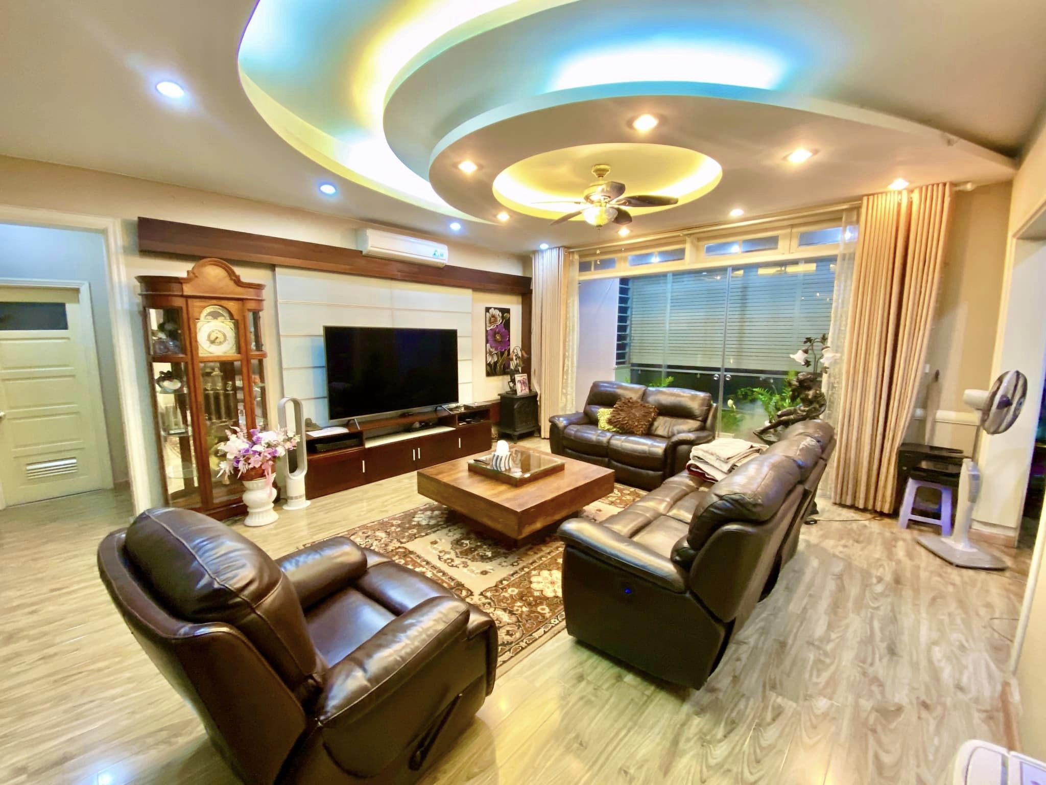 Lô góc 2 mặt thoáng, ô tô tránh phố Nguyễn Chí Thanh 55m² x 5T x MT 5m – 19 tỷ - Ảnh chính