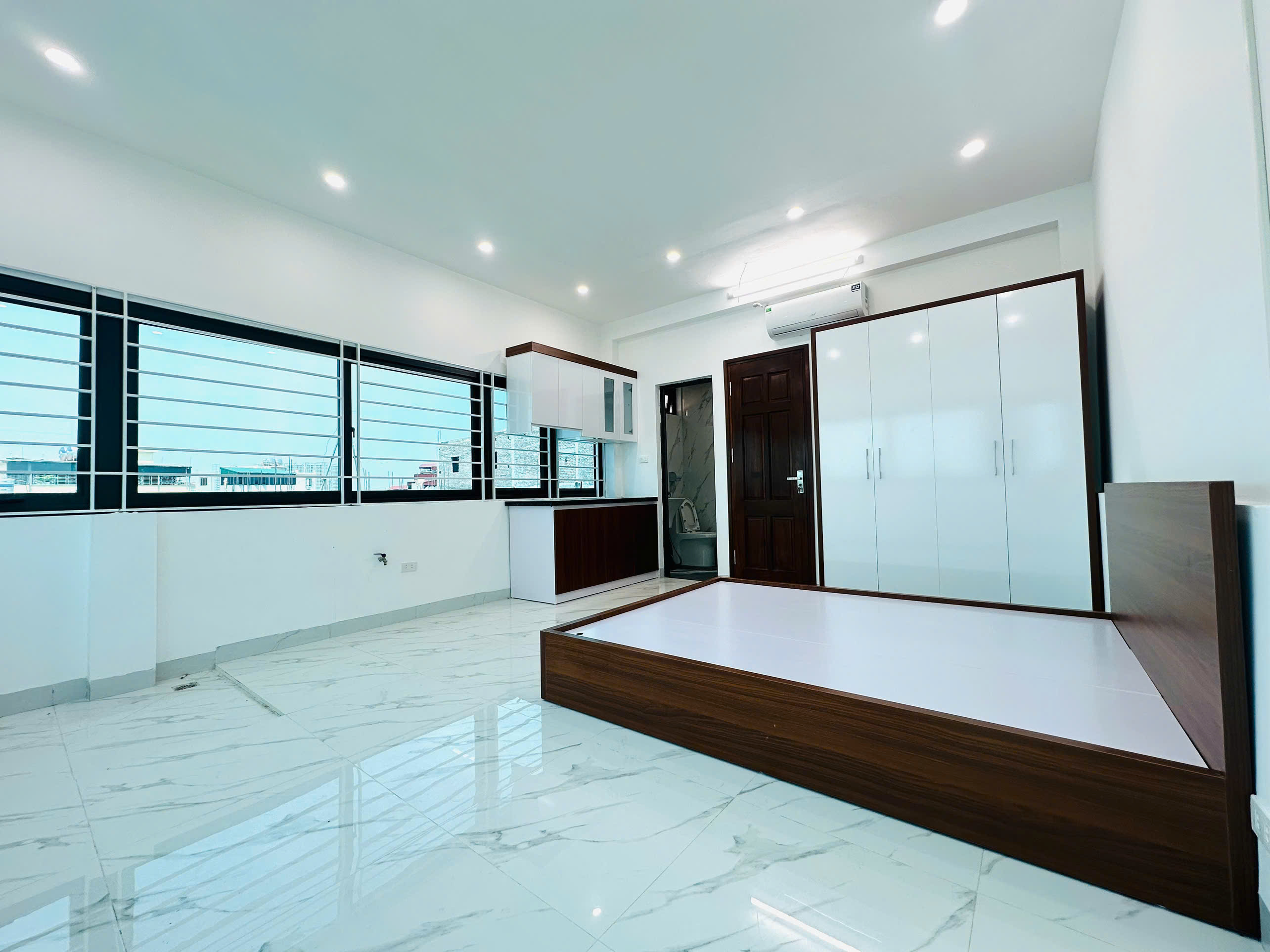 CHÍNH CHỦ CẦN BÁN NHÀ ĐẸP – VĂN TRÌ, BẮC TỪ LIÊM - Ảnh 4