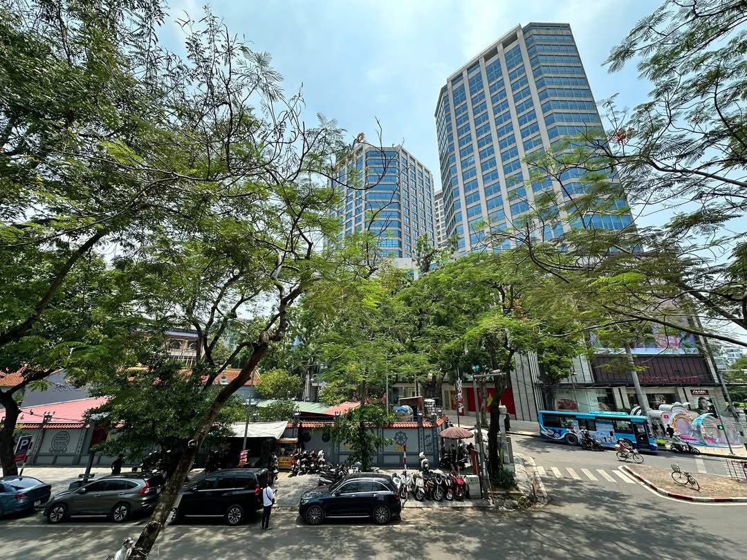 📍 SIÊU PHẨM LÔ GÓC – MẶT PHỐ LÊ ĐẠI HÀNH – SÁT VINCOM – GIÁ 24 TỶ! - Ảnh chính