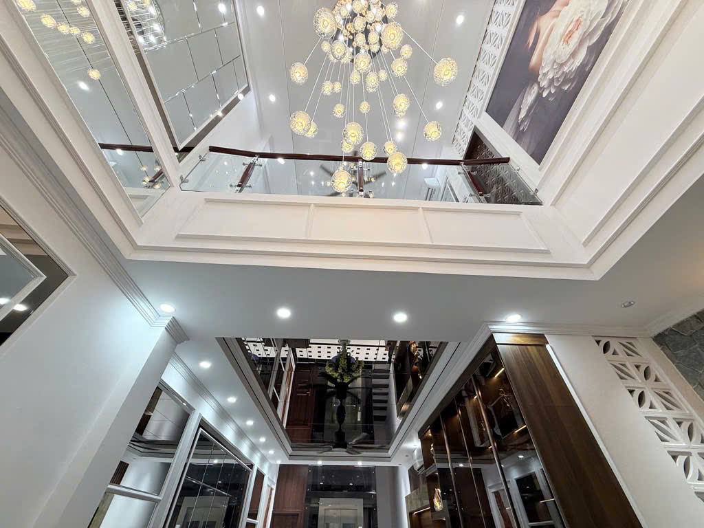 Ôi sốc! <br>THÁI HÀ 50m, 15.5 Tỷ, Nhà Đẹp Sang, Thoáng Sáng, Gần Ô Tô, Trung Tâm Đống Đa - Ảnh 4
