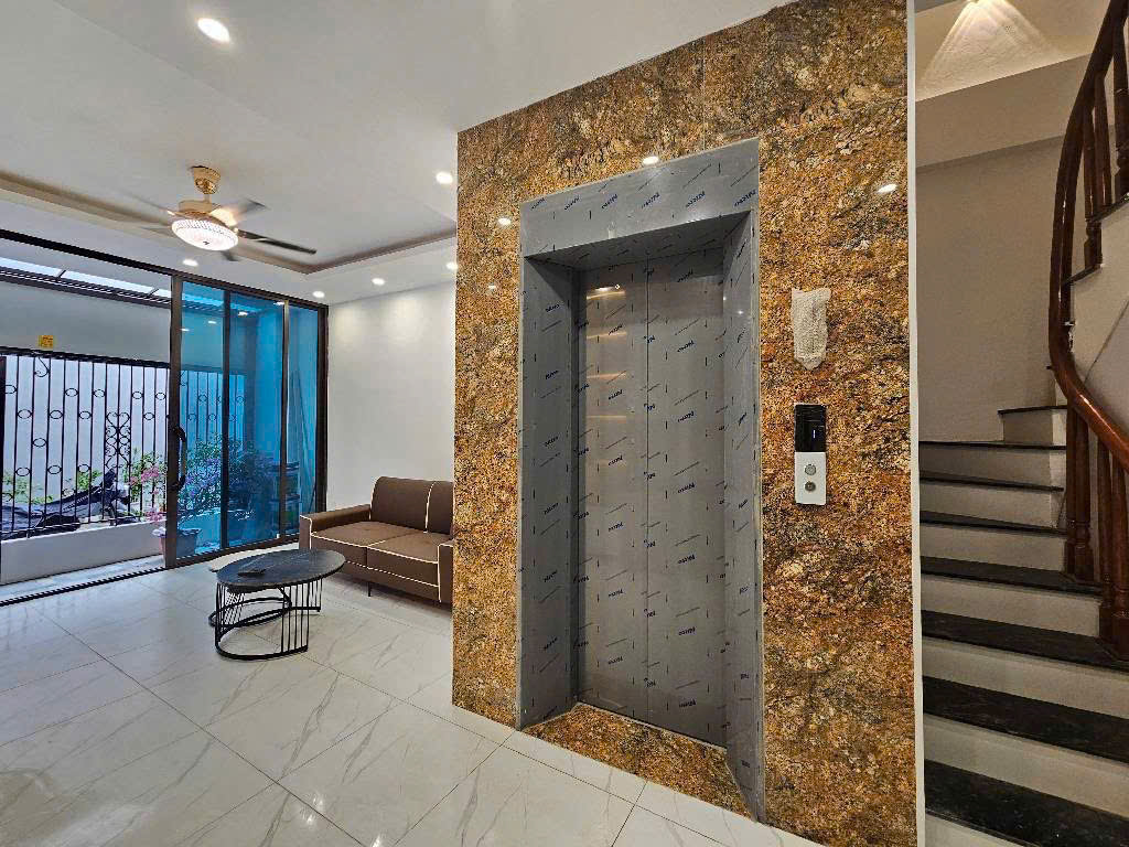 NHÀ CHÍNH CHỦ - GIÁ TỐT - Vị Trí Đẹp Tại Tây Mỗ - Nam Từ Liêm - TPHN - Ảnh 2