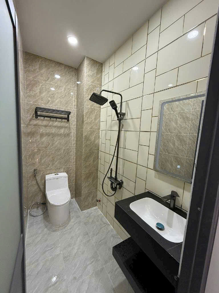 Bán nhà NGÕ 5.5x10m, 3 tầng, 4PN, đường Liên khu 10-11, Bình Tân. SH, 5.5 tỷ. - Ảnh 4