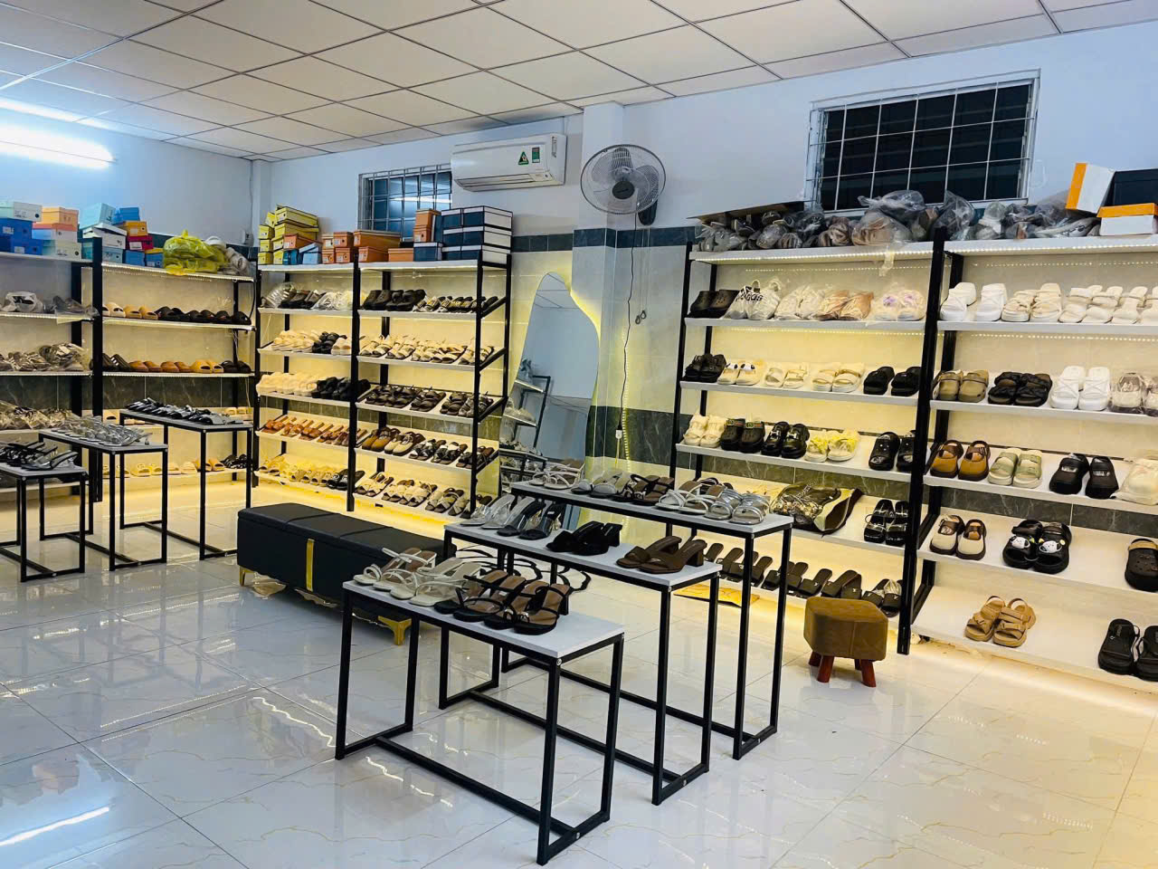 CẦN SANG LẠI SHOP GIẦY DÉP NỮ. Vị trí : Đường Phạm Thị Giây , Ấp Tam Đông ( cũ) , Thới Tam Thôn , - Ảnh 4