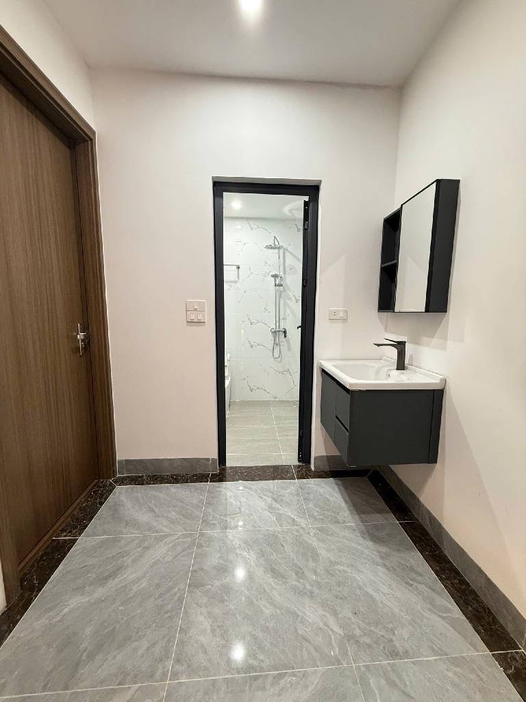 YÊN HÒA NHÀ MỚI FULL NỘI THẤT,NGÕ 3M,GẦN PHỐ,DT 35M GIÁ 8 TỶ 350 - Ảnh 2