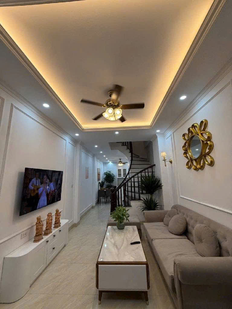 NHÀ ĐẸP DÂN XÂY - THOÁNG TRƯỚC SAU - FULL NỘI THẤT - 15M Ô TÔ DỪNG ĐỖ - Ảnh 1