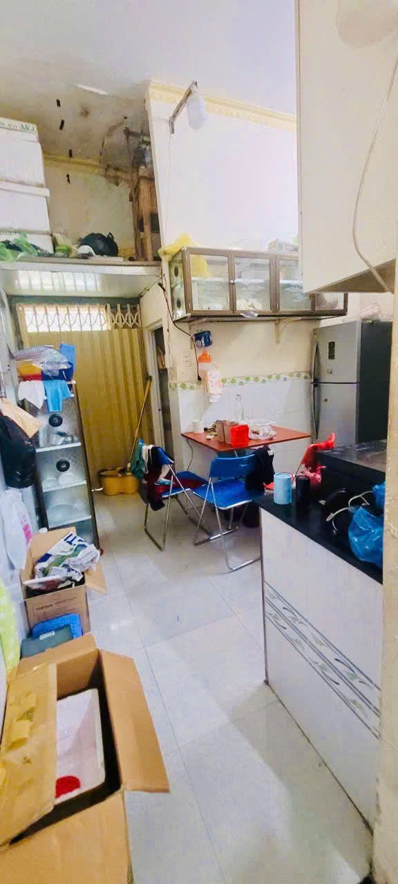 Chính chủ bán nhà 2 mặt hẻm gần chợ Phạm Văn Bạch, giá chỉ 3 tỷ 9 xíu - Ảnh 4