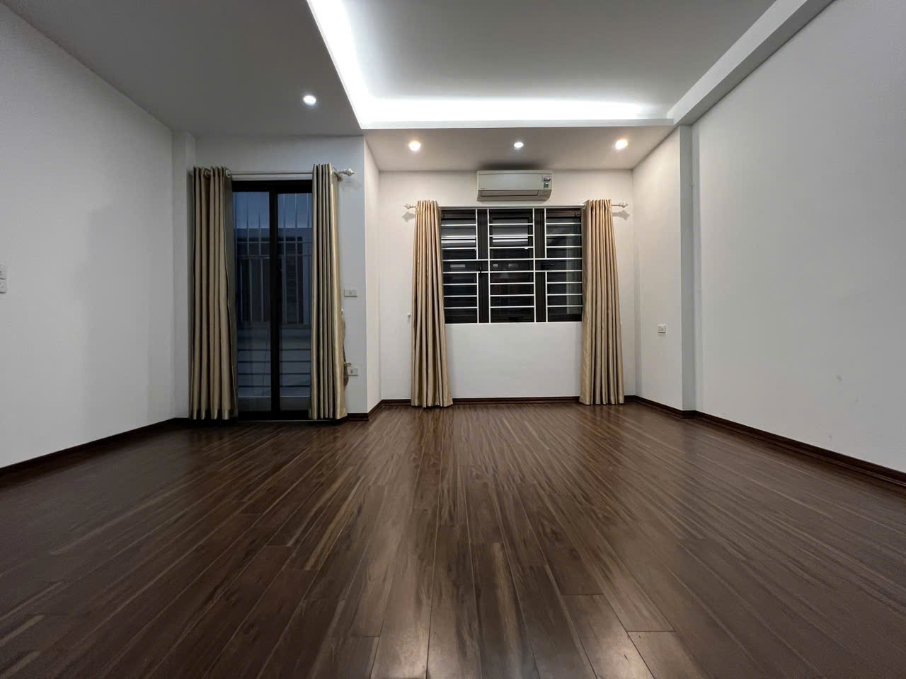 BÁN NHÀ NGỌC THỤY-LONG BIÊN NHÀ 5 TẦNG MỚI ĐẸP LONG LANH – NGÕ NÔNG THOÁNG – CÁCH Ô TÔ 5M – GẦN - Ảnh 1