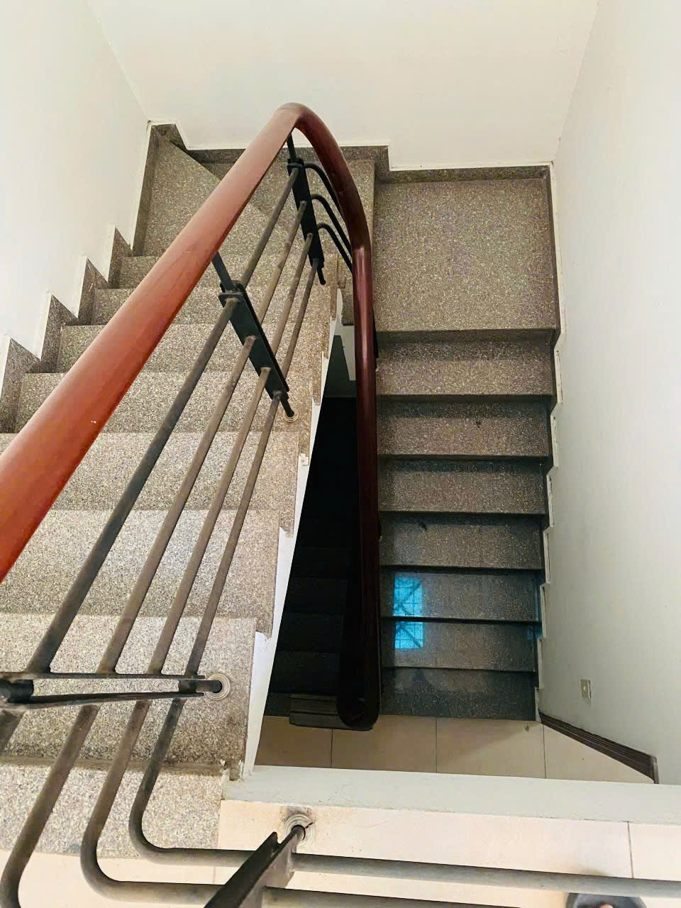 Bán nhà 4 tầng kiên cố hẻm 5m thông Thống Nhất, Gò Vấp, Ô tô đỗ cửa, giá chỉ hơn 5 tỷ - Ảnh 2
