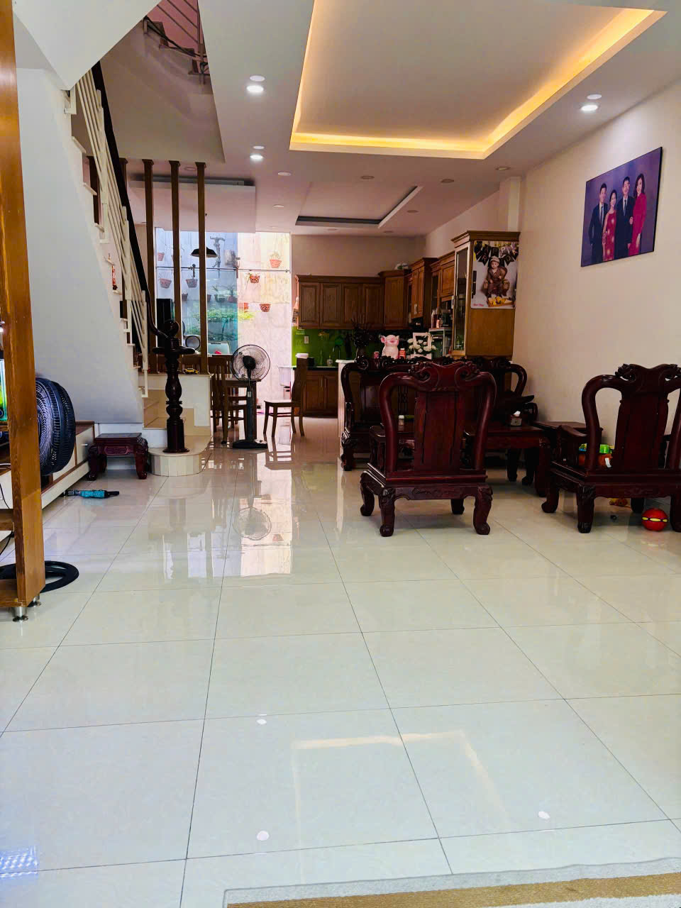 Bán nhà 3 tầng kiên cố hẻm 1 trục Phạm Văn Bạch ngang 5m, 5pn, hơn 7 tỷ - Ảnh 2
