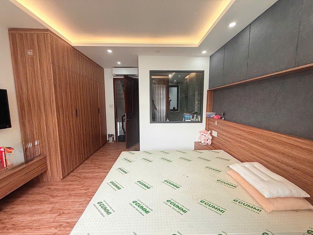 BÁN NHÀ 5 TẦNG GARA, DƯƠNG QUẢNG HÀM P6 GÒ VẤP - THANG MÁY - FULL NỘI THẤT GỖ 9.X TỶ - Ảnh 4