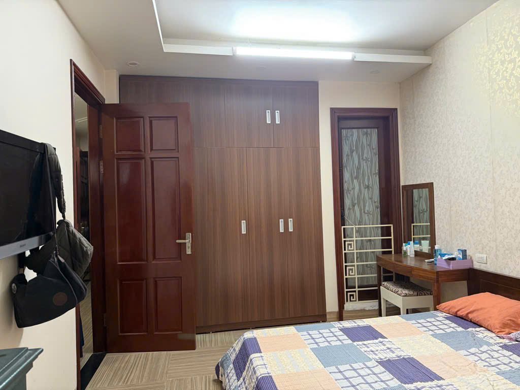ĐÁNG SỐNG, BIỆT THỰ LÔ GÓC PHỐ LÂM HẠ 140M, 4T, MẶT TIỀN QUYỀN LỰC, Ô TÔ THÔNG TRÁNH. - Ảnh 2