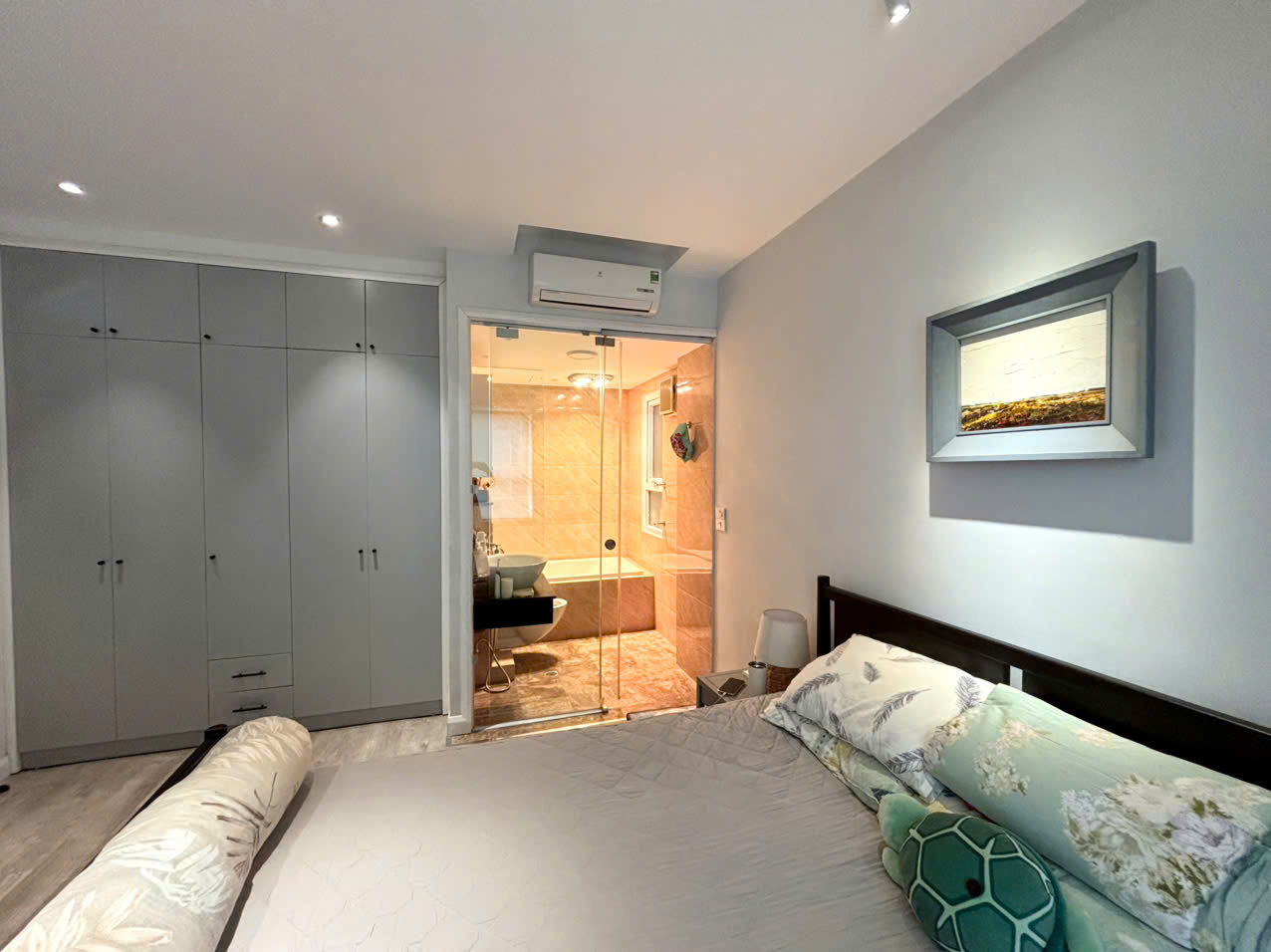 Căn hộ 87m2 2PN 2WC toà Golden Palace Mễ Trì full nội thất đẹp - Ảnh 3
