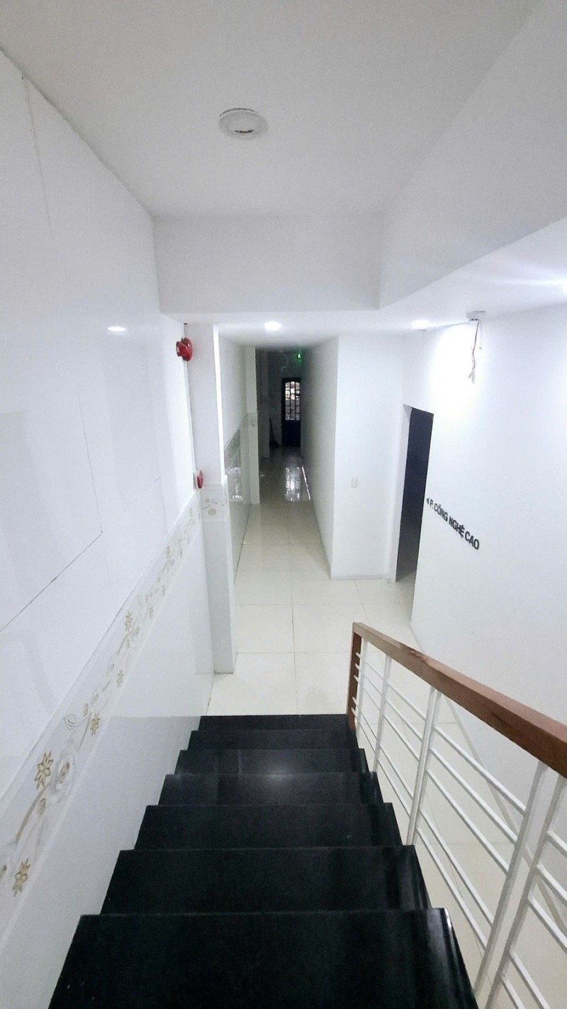♣ MT Nguyễn Tri Phương, 2 mặt thoáng, gần Cổng Sân Bay, 160m2, 2 tầng thông sàn, 15.x tỷ - Ảnh 2
