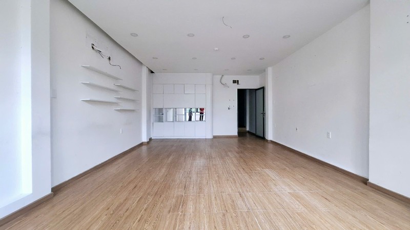 ♣ MT Nguyễn Tri Phương, 2 mặt thoáng, gần Cổng Sân Bay, 160m2, 2 tầng thông sàn, 15.x tỷ - Ảnh 4