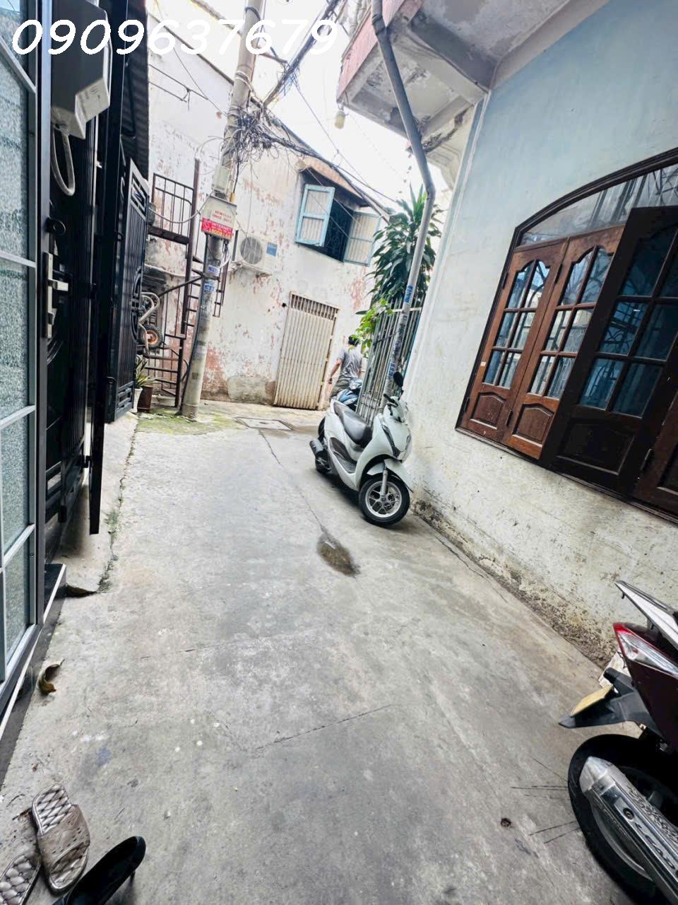 NHỎ XINH- HẺM THÔNG THOÁNG - XE HƠI ĐẬU CỬA- SỔ VUÔNG VỨC-24M2-3 TẦNG 4PN- GIÁ CHỈ 4,8 TỶ TL - Ảnh 2