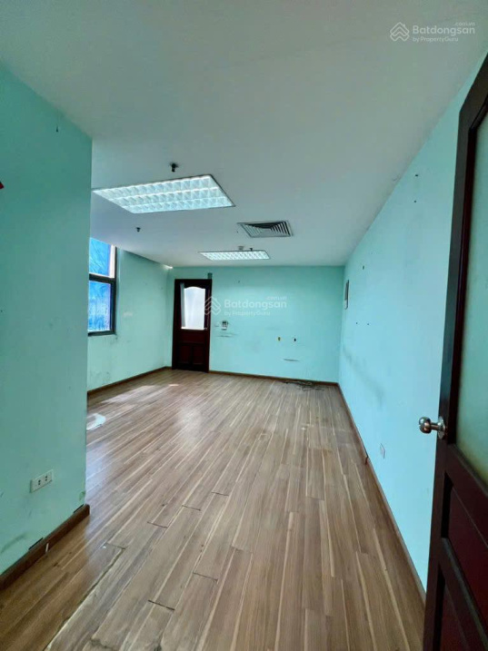 Cần bán sàn văn phòng sổ lâu dài mặt Trần Phú, Hà Đông sẵn dòng tiền đang khai thác cực tốt - Ảnh chính