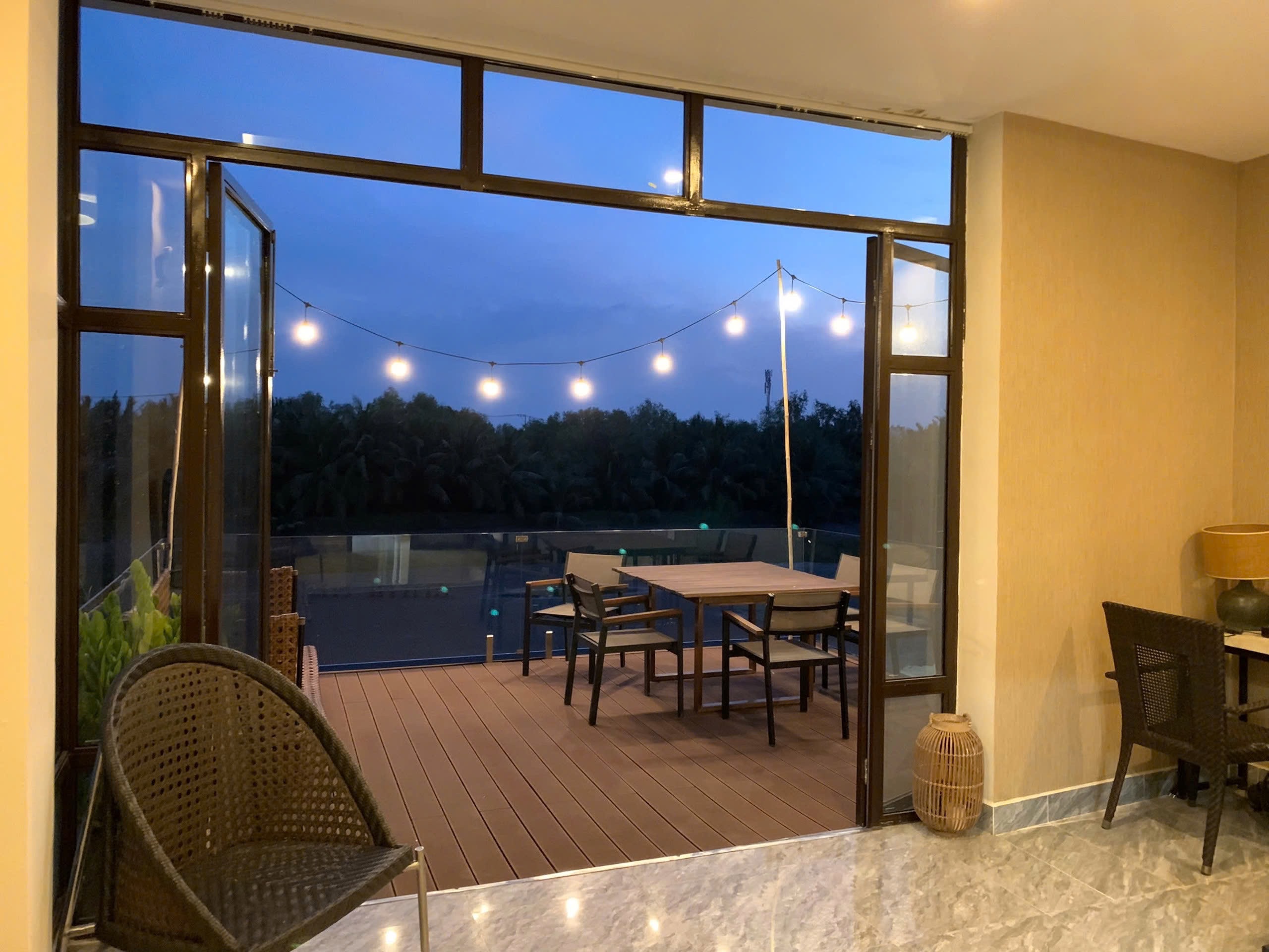 Nhà 4 tầng 100m2 KDC Compound Bv 24/24, View sông, view hồ, full Nt,sát Q7,Q8,Giá chỉ 7ty3 - Ảnh chính