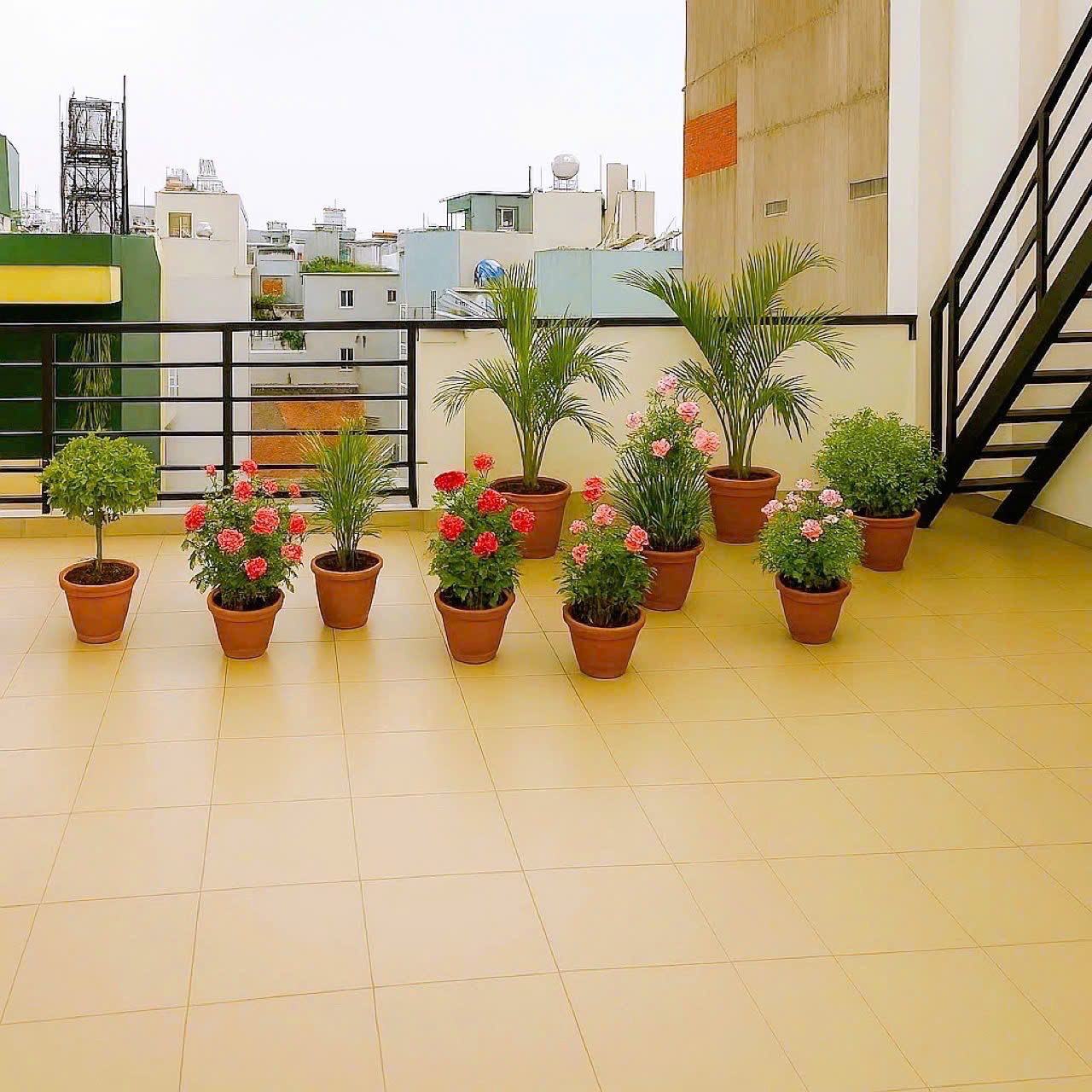 Bán nhà Quận 3 - Hẻm Ô TÔ Trần Văn Đang - 5.9 x 7.4 m - Cho thuê 200 tr - 5 Tầng - 8.6 tỷ - Ảnh chính
