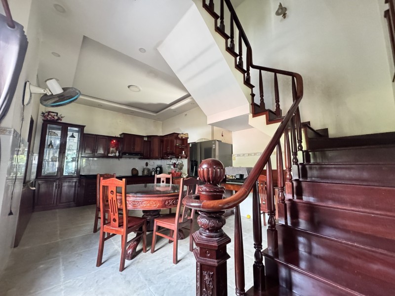 BÁN NHÀ CẠNH KHU VĂN PHÒNG CHÍNH PHỦ - NHÀ MẶT TIỀN 4 TẦNG - DT 118M2 - 5PN - HIỆP BÌNH PHƯỚC - Giá - Ảnh 1