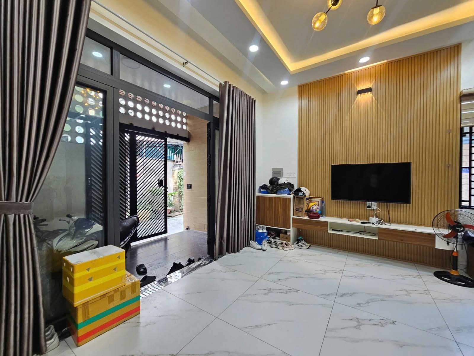 NHÀ ĐẸP LÊ ĐỨC THỌ GV - CĂN GÓC 2 MẶT TIỀN - Ô TÔ SÁT NHÀ - GẦN + ST LOTTE NG.V.LƯỢNG - 70M²(5×14) - 2 TẦNG CHỈ HƠN 5 TỶ - Ảnh 3