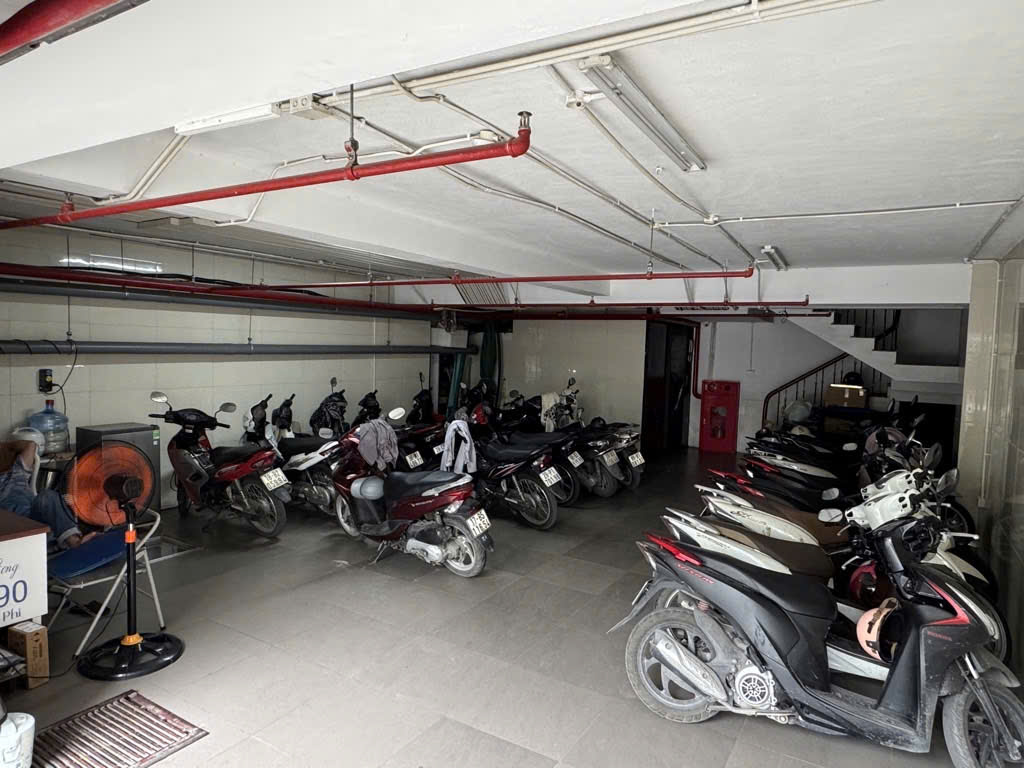 SIÊU PHẨM MẶT PHỐ VÍP CẦU GIẤY_MẶT TIỀN QUYỀN LỰC _VỈA HÈ ĐÁ BÓNG - THANG MÁY- 9 NỎI 1 HẦM KINH - Ảnh 1