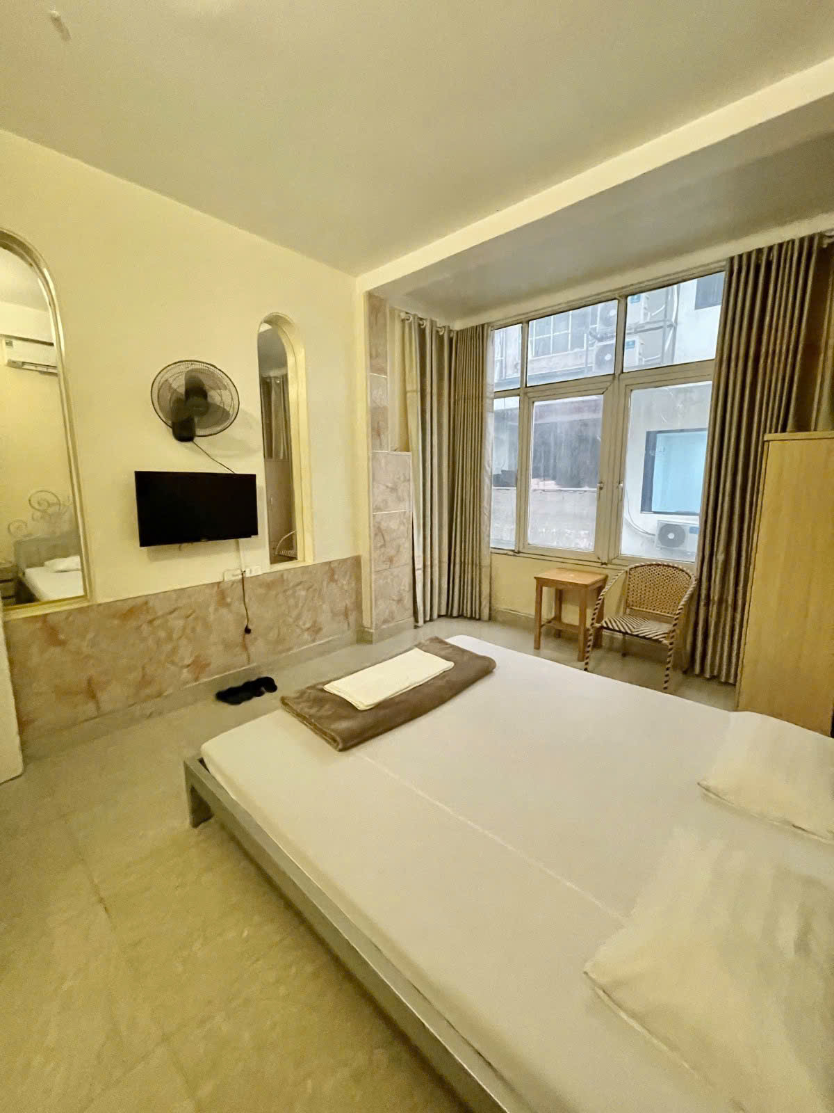 BÁN NHÀ TRẦN HƯNG ĐẠO – 122M – CHỈ 35 TỶ – MỞ VĂN PHÒNG, SHOWROOM, SPA CỰC ĐẸP 📞 Liên hệ: - Ảnh 1