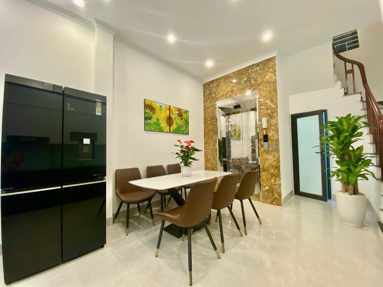 BÁN NHÀ ĐÀM QUANG TRUNG  Ô TÔ ĐỖ CỬA, DT 48M, 6 TẦNG, MẶT TIỀN GẦN 5M, GIÁ 11 TỶ 800 TRIỆU - Ảnh 1