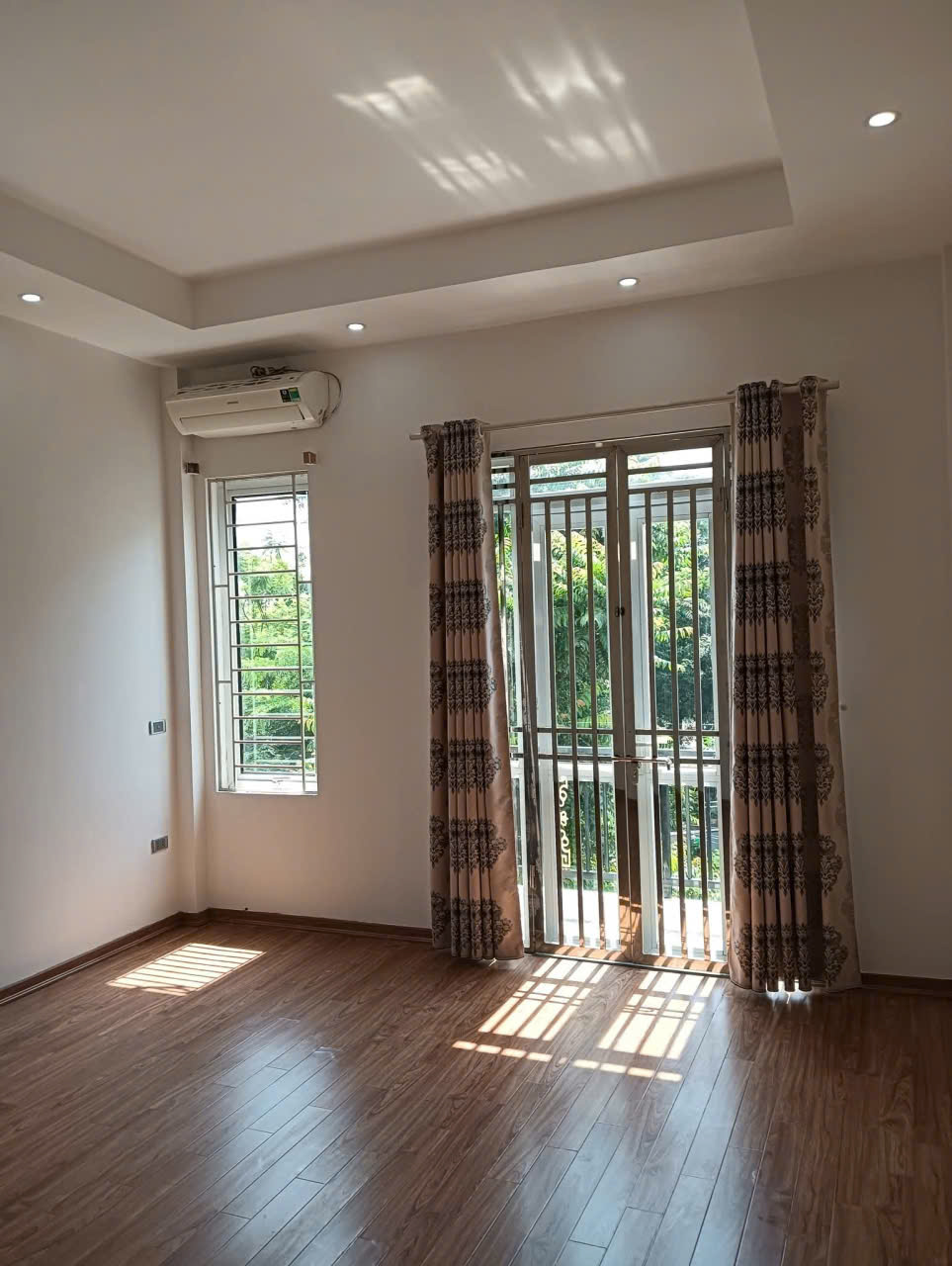Bán gấp MẶT NGÕ 48m giá 8.9  tỷ Ô TÔ KINH DOANH PHỐ Trung Liệt Đống Đa. - Ảnh 1