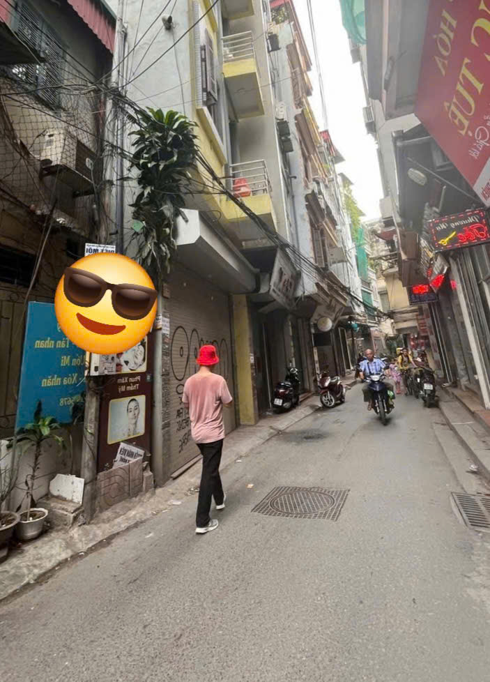 PHỐ CẦU GIẤY, NHÀ 4T ĐẸP DÂN XÂY, GẦN HỒ, Ô TÔ ĐỖ GẦN - 50M2, 11.6 TỶ - Ảnh chính