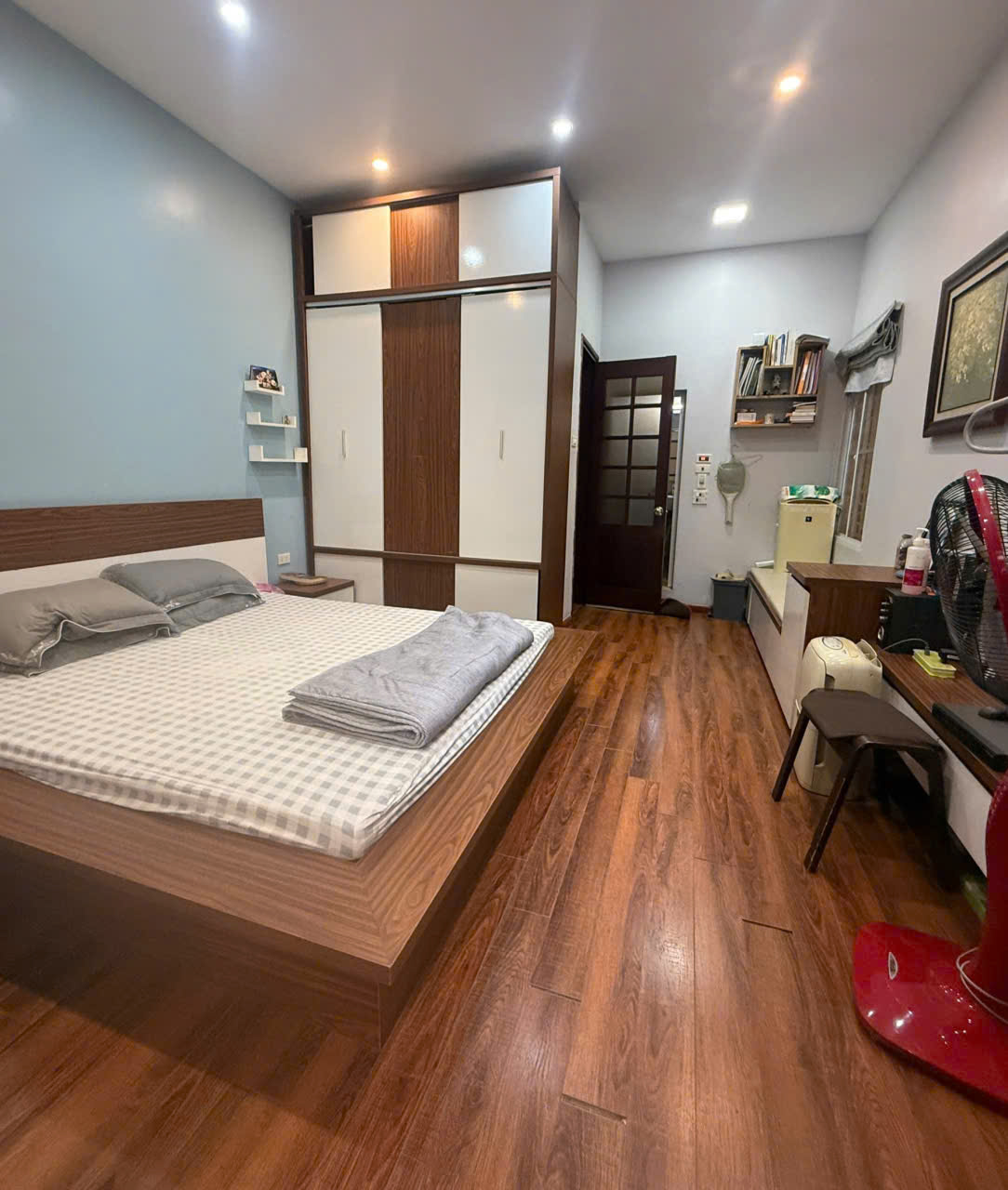 PHỐ CẦU GIẤY, NHÀ 4T ĐẸP DÂN XÂY, GẦN HỒ, Ô TÔ ĐỖ GẦN - 50M2, 11.6 TỶ - Ảnh 2